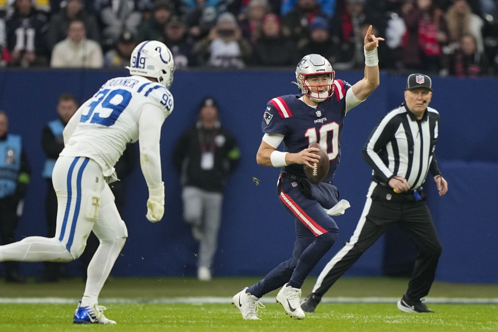 Colts Patriots Football