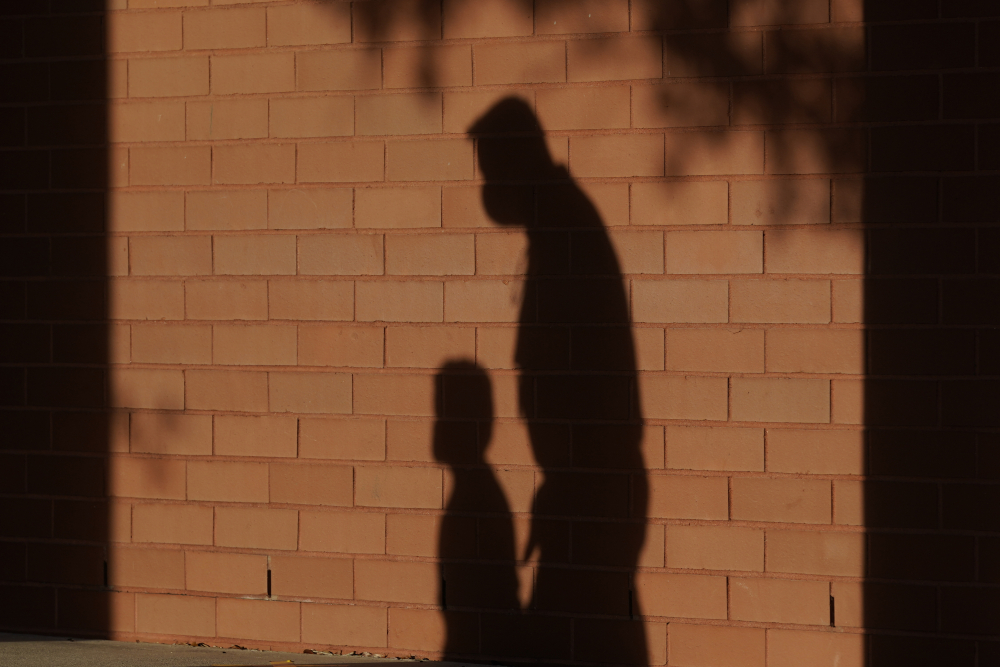 Virus_Outbreak_Child_Abuse_46485