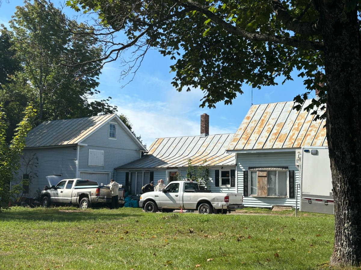 Police shoot, kill Hartland man during search