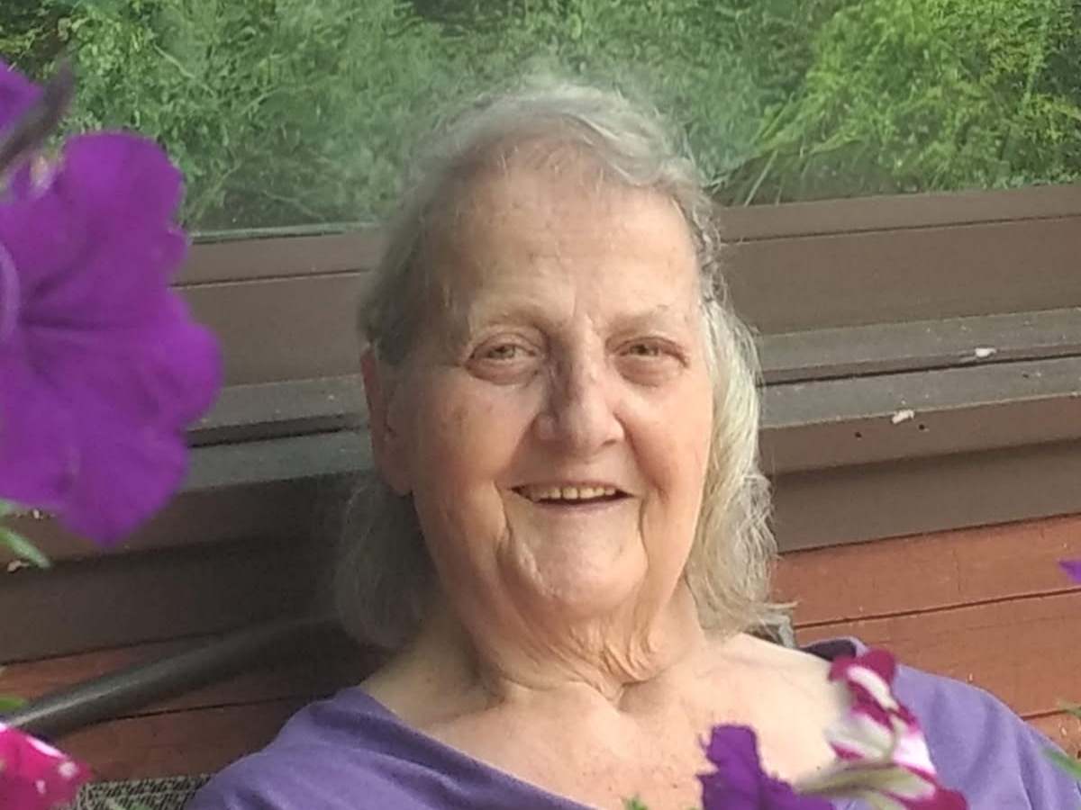 Jean Evelyn (Howes) Breingan